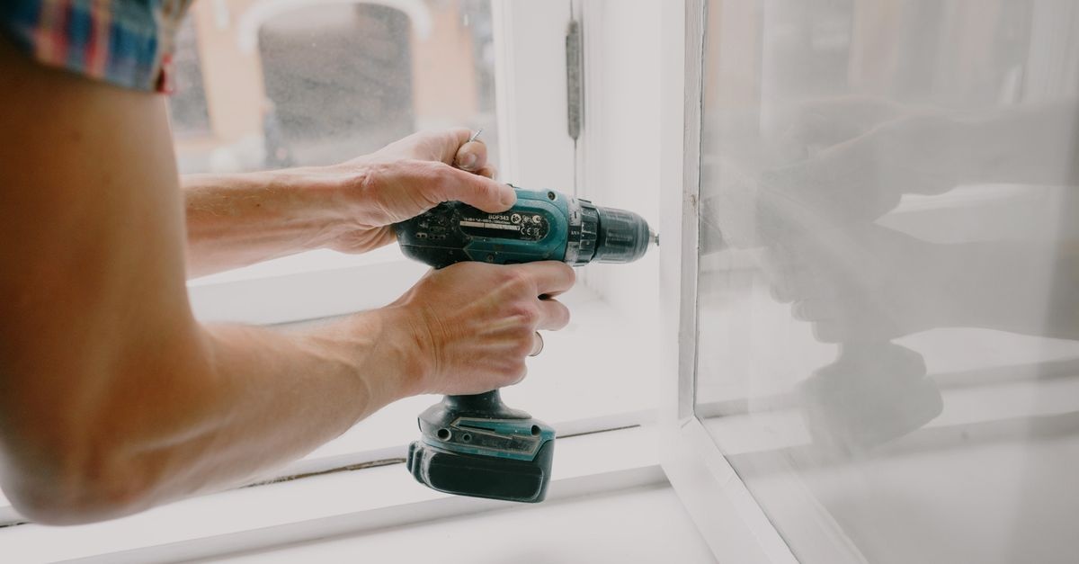 Wenn das Fenster klemmt: So bringst du es schnell wieder leichtgängig zum Laufen